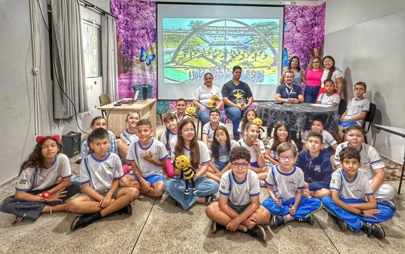 Noticia secretaria-de-turismo-participa-de-podcast-da-escola-leonor-salomao